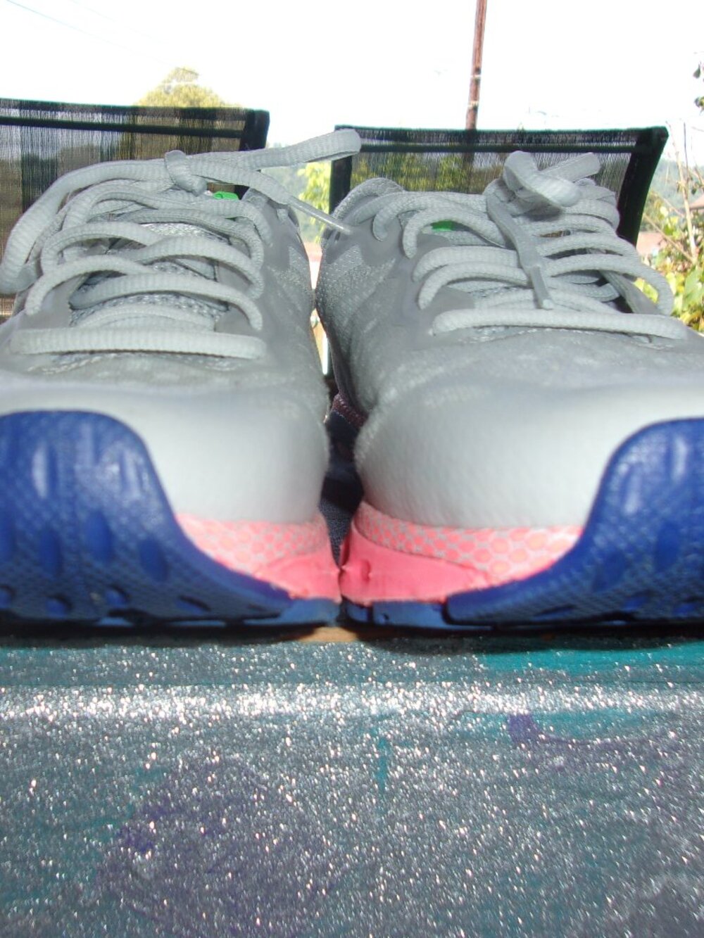 S-242 WOMENS UNDER ARMOUR HOVR-INFINITE 3 SNEAKERS - Picture 3 of 12